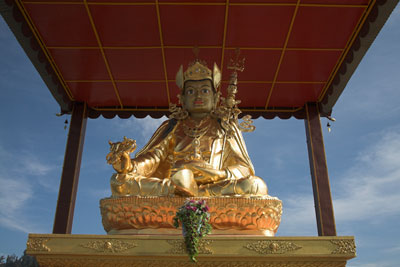 Golden Statue von Guru Rinpoche